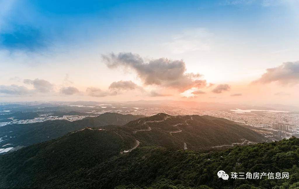 “眉山暴雨来袭，最新情况速览”